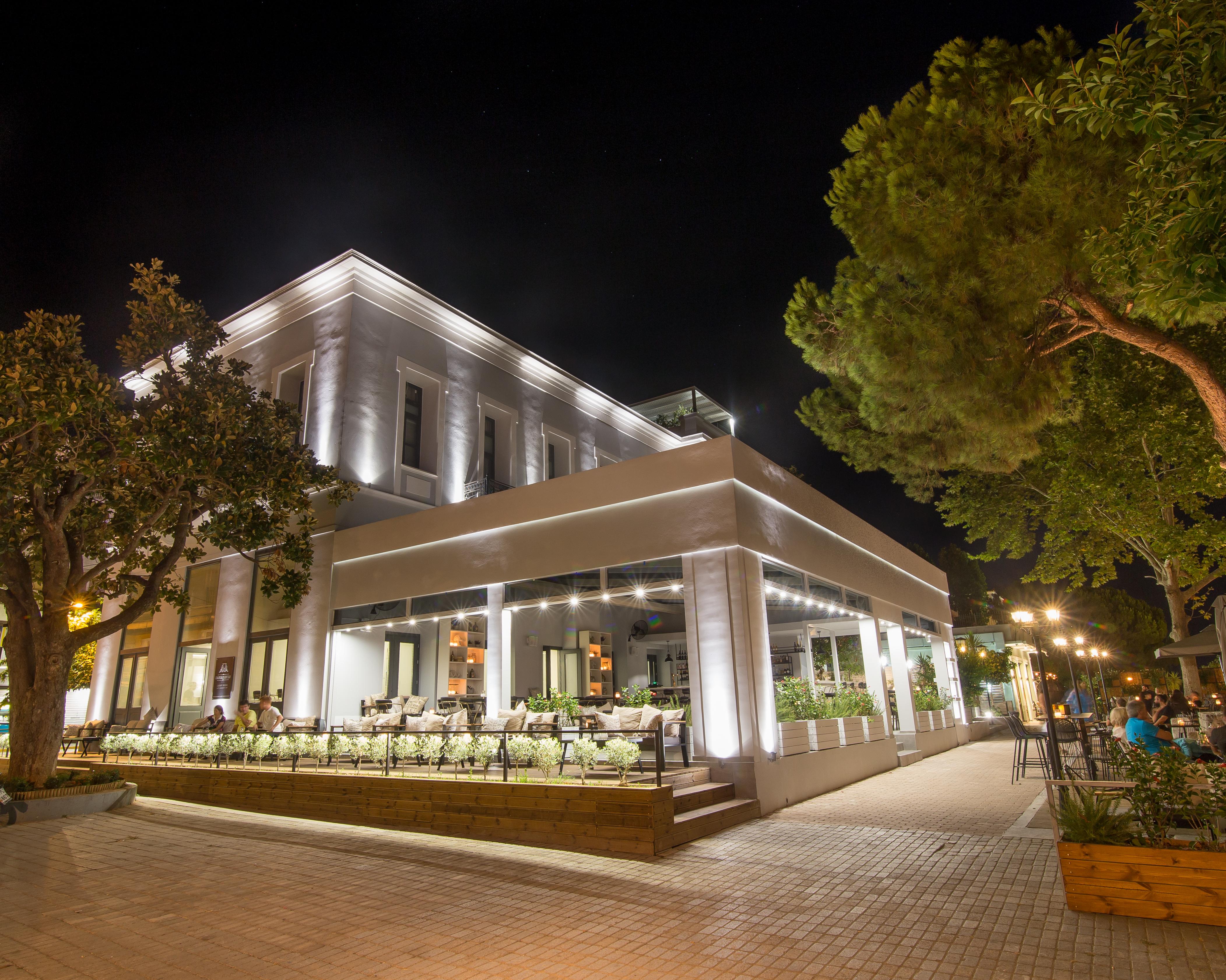 קלמאטה Panellinion Luxury Rooms מראה חיצוני תמונה