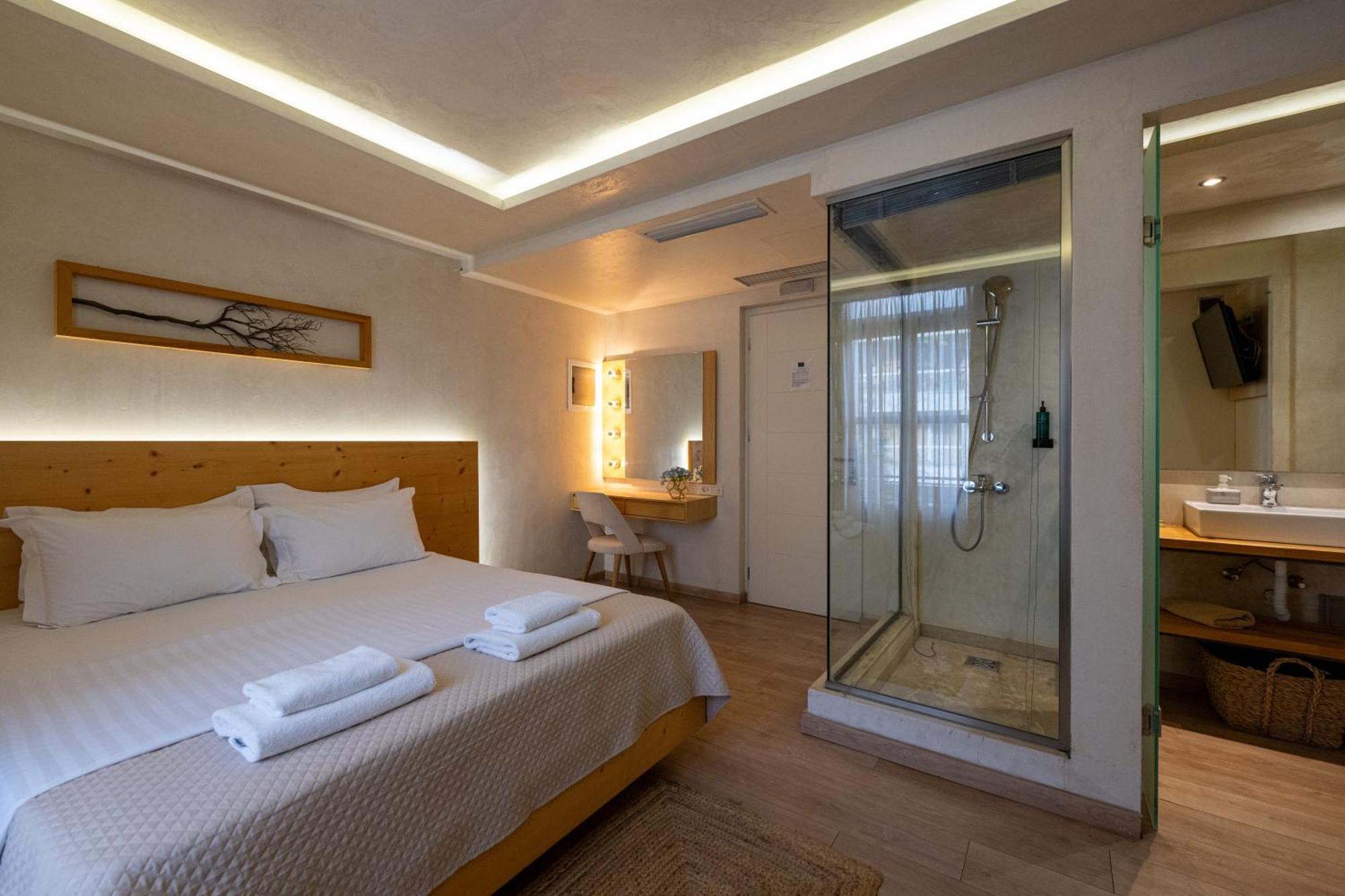 קלמאטה Panellinion Luxury Rooms מראה חיצוני תמונה