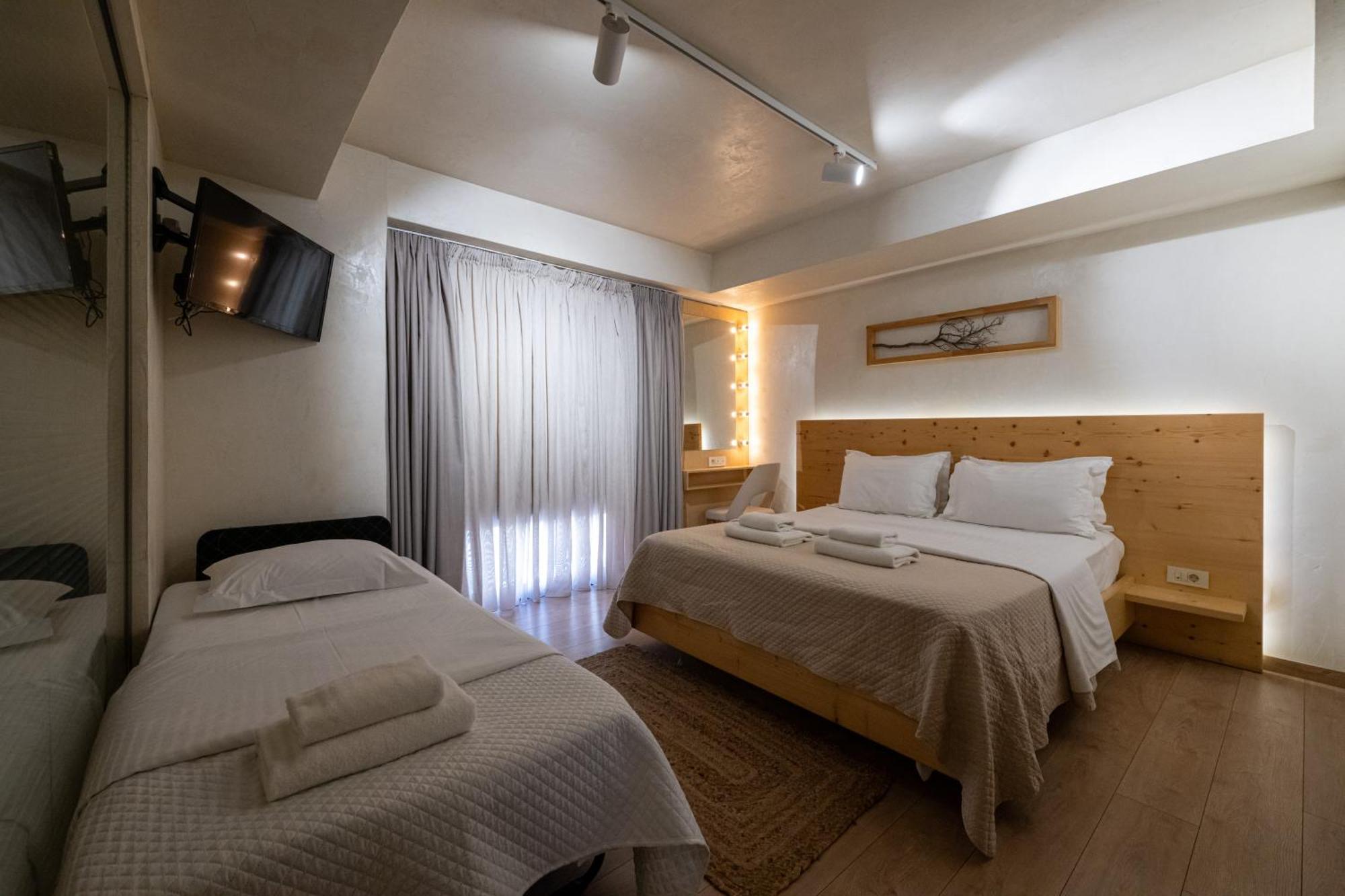 קלמאטה Panellinion Luxury Rooms מראה חיצוני תמונה
