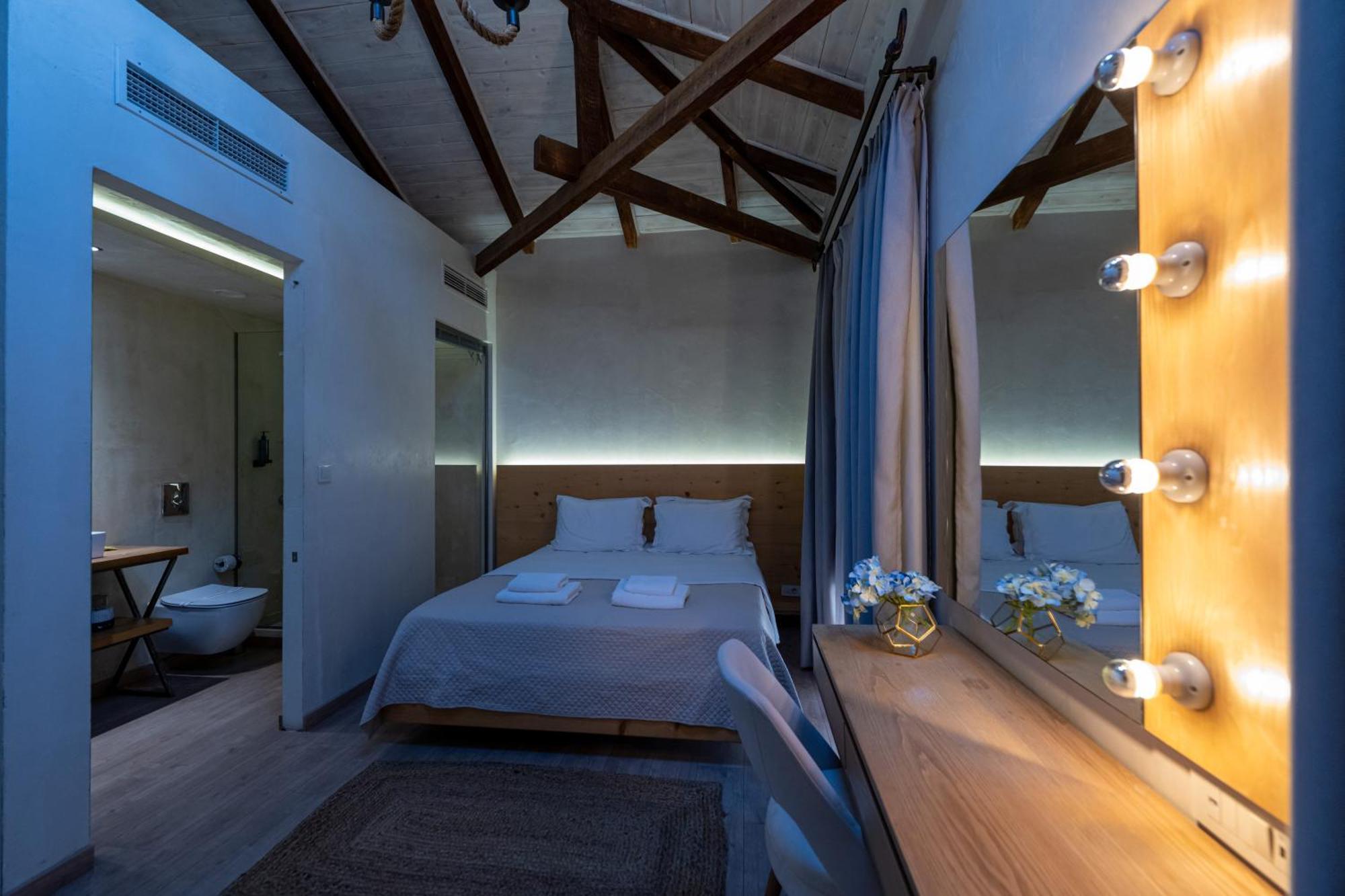 קלמאטה Panellinion Luxury Rooms מראה חיצוני תמונה
