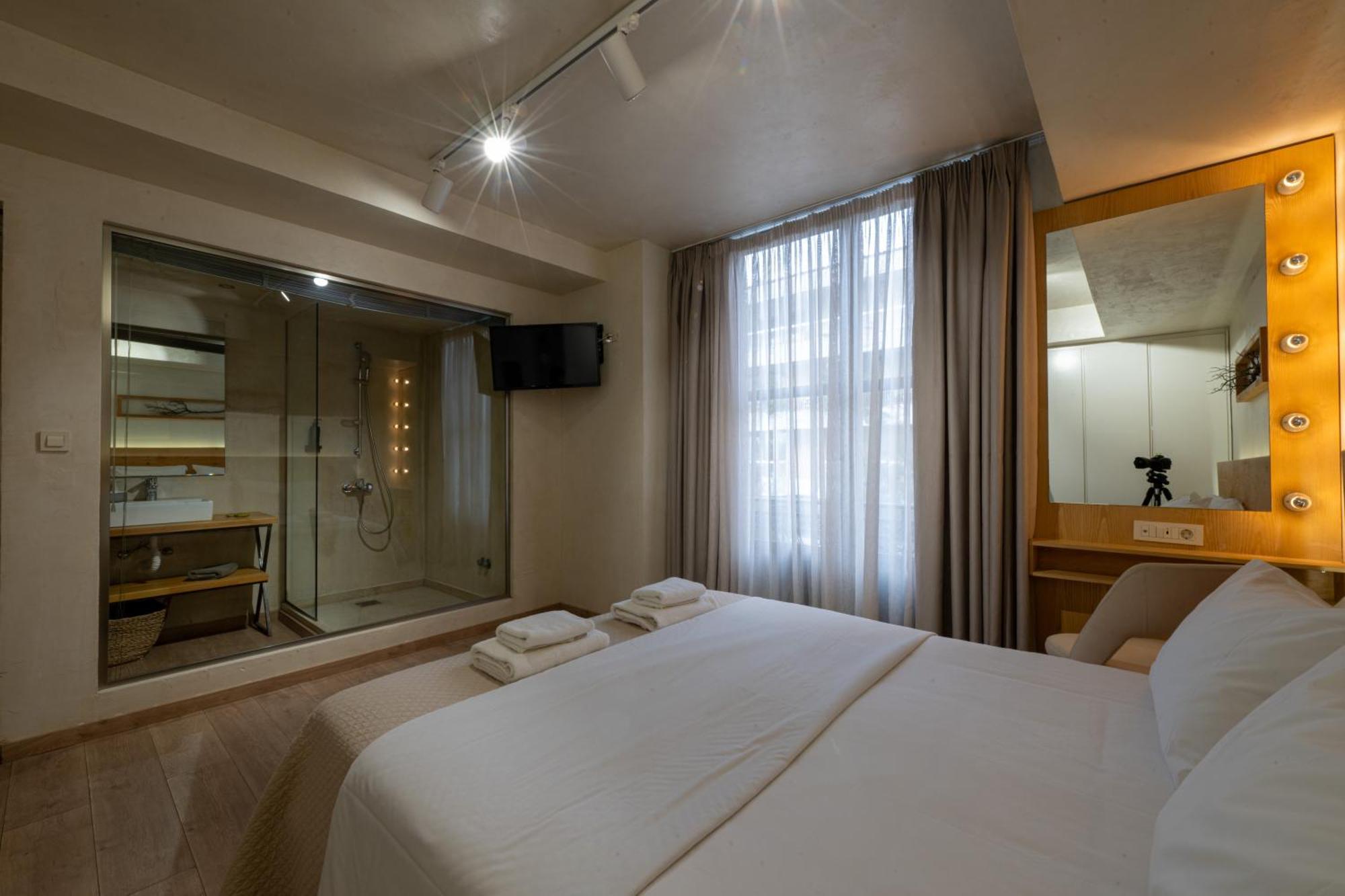 קלמאטה Panellinion Luxury Rooms מראה חיצוני תמונה