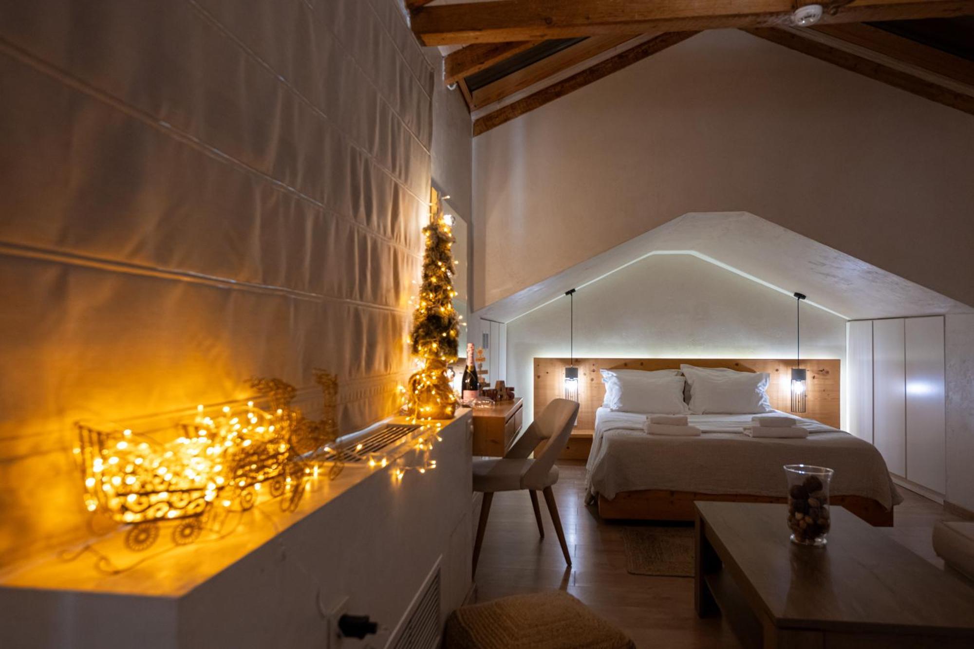 קלמאטה Panellinion Luxury Rooms מראה חיצוני תמונה