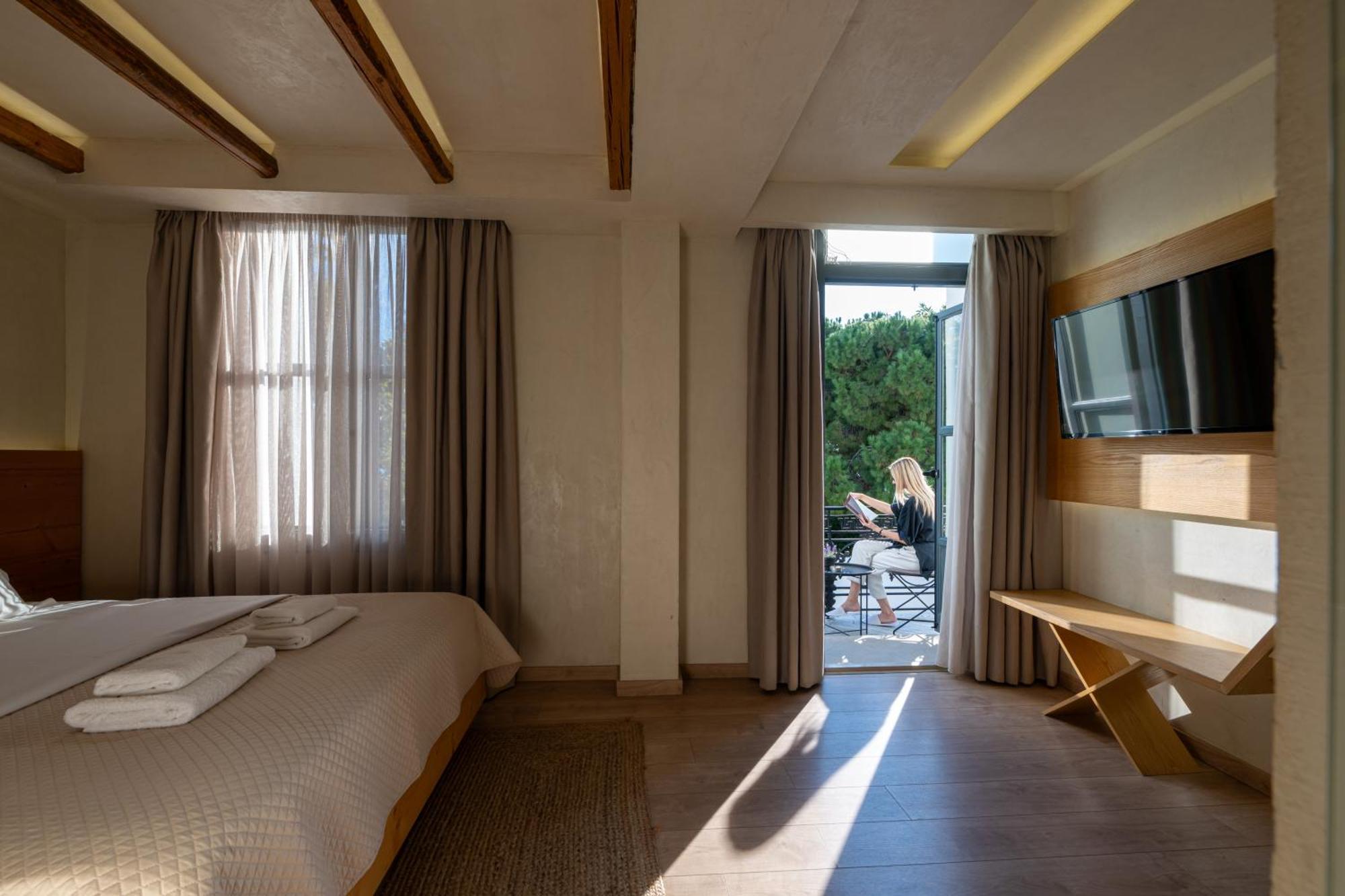 קלמאטה Panellinion Luxury Rooms מראה חיצוני תמונה