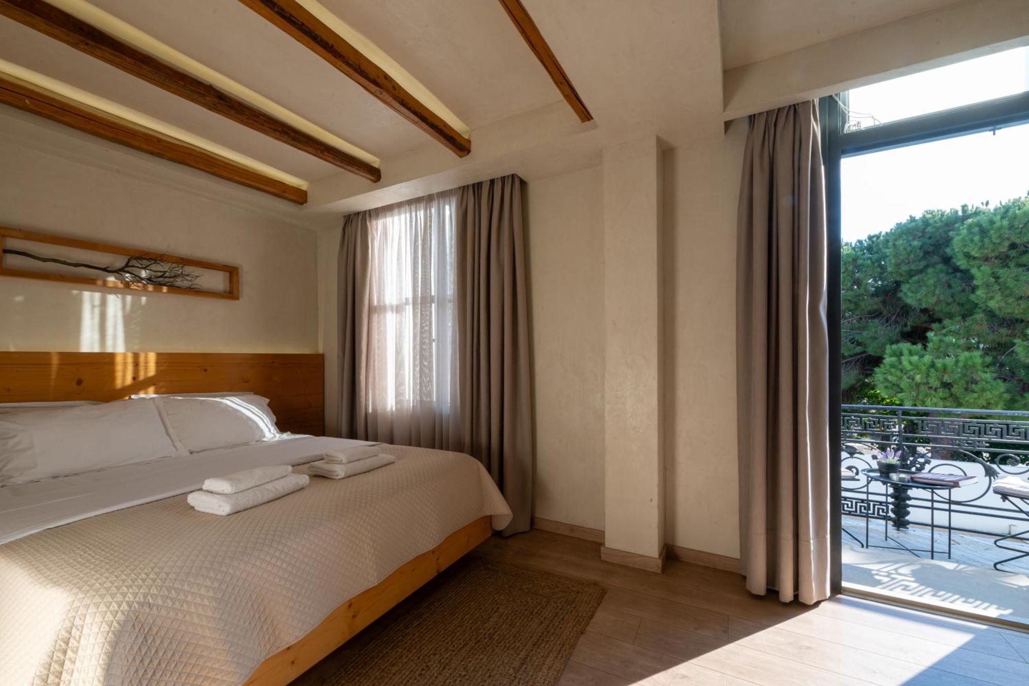 קלמאטה Panellinion Luxury Rooms מראה חיצוני תמונה